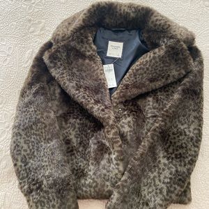Abercrombie & Fitch animal print women’s coat size small